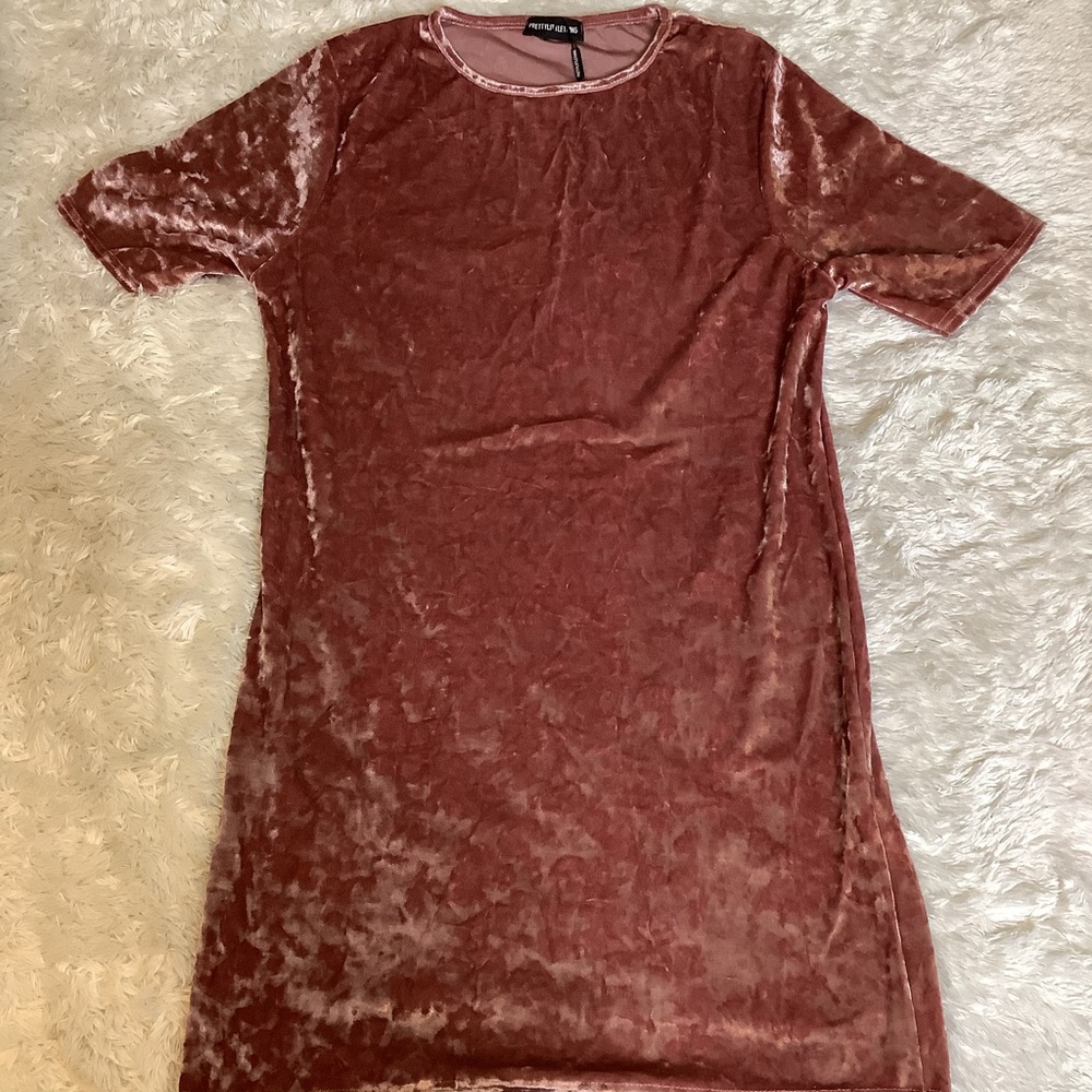 NWT Pretty Little Thing  velvet t-shirt dress